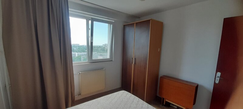 Drumul Taberei, Valea Ialomitei, 1 minut metrou,