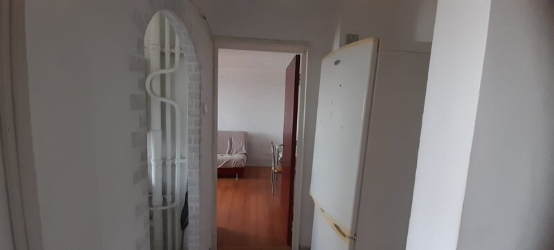 Drumul Taberei, Valea Ialomitei, 1 minut metrou,