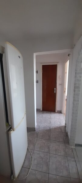 Drumul Taberei, Valea Ialomitei, 1 minut metrou,
